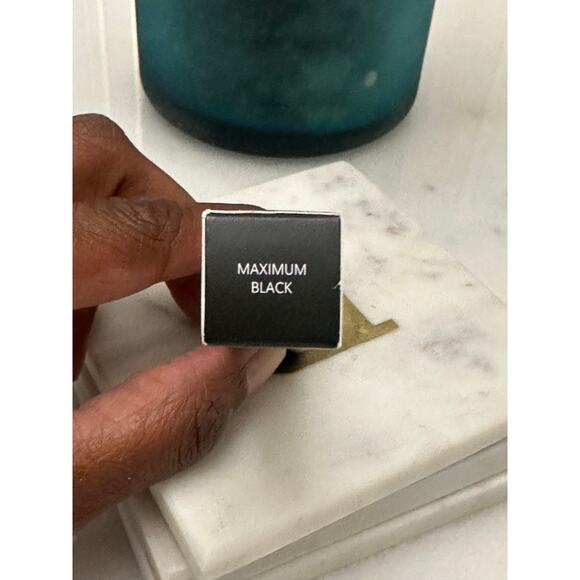 BareMinerals Maximist Phyto-Fiber Volumizing Mascara 0.16 fl oz Maximum Black - Picture 3 of 6